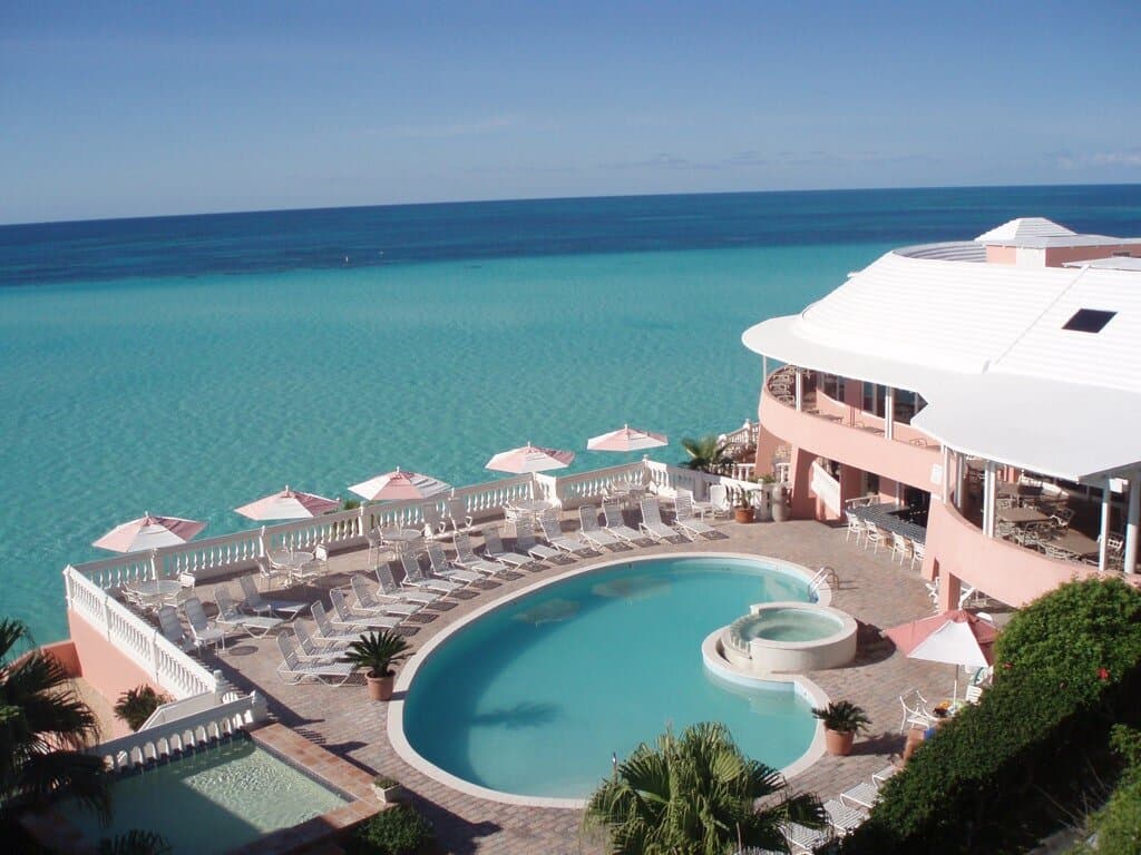 Pompano Beach, Bermuda, shallow flats and clear water